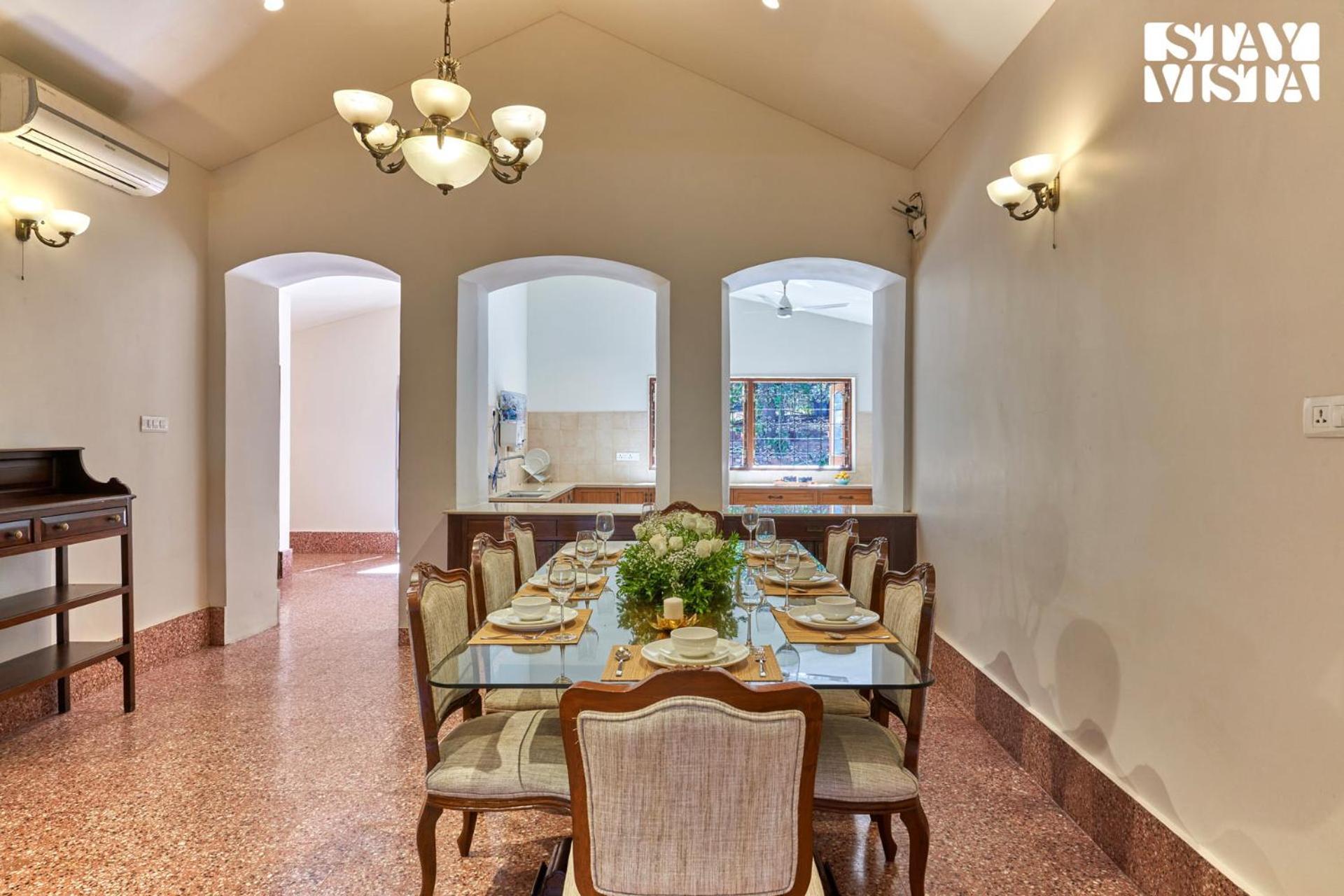 Villa Stayvista's Terra - Valley & Lake-view With Spacious Lawn & Indoor Activities Panchgani