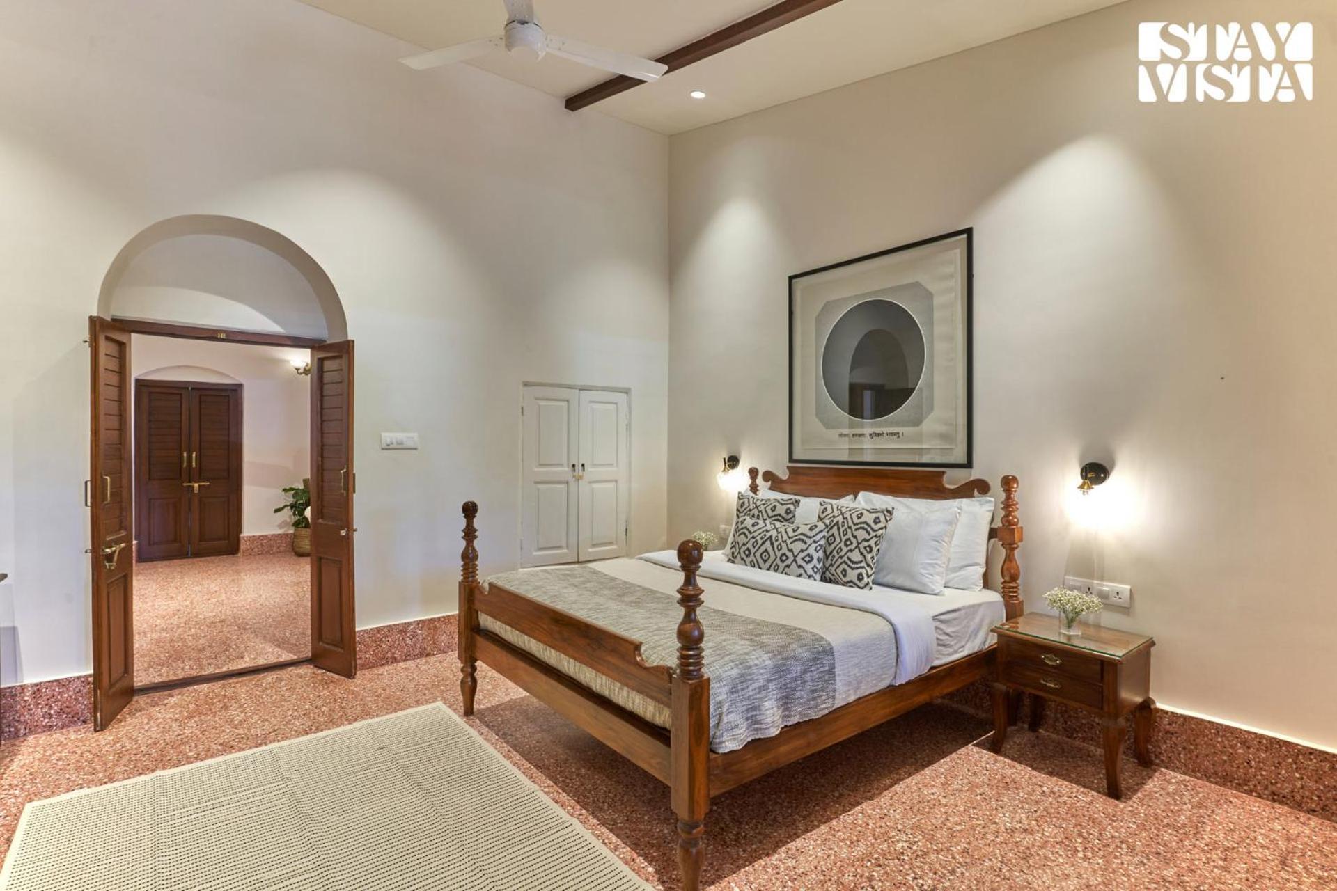 Stayvista's Terra - Valley & Lake-view With Spacious Lawn & Indoor Activities