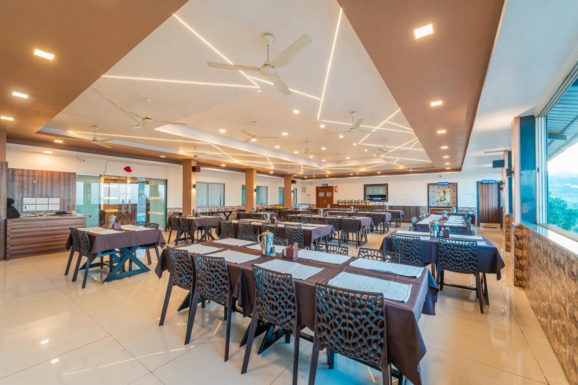 Hotel Treebo Kaizen, 3 Kms From Paragliding 3*