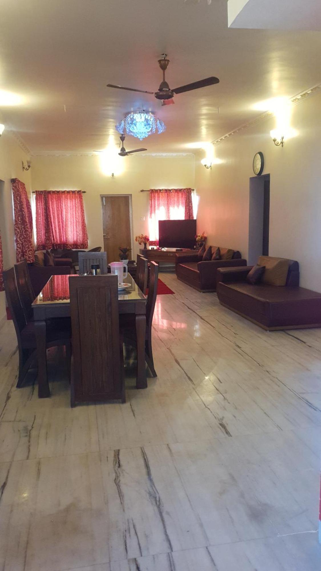 Quinte Hills Residency Villa *