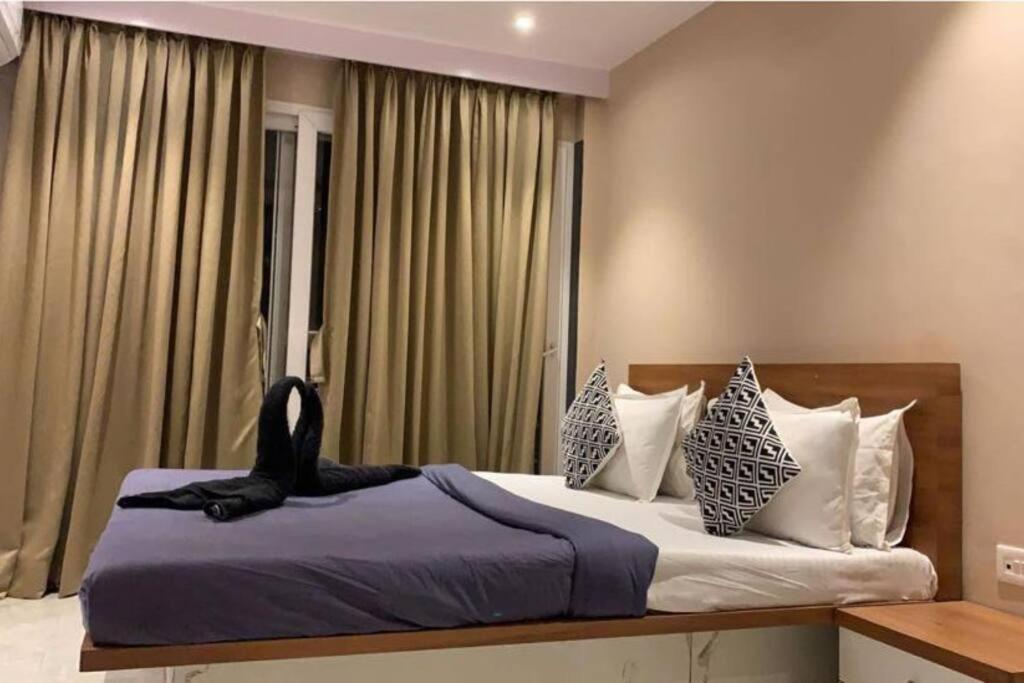 Misty Cliff Pachgani, Luxurious With Valley View Panchgani