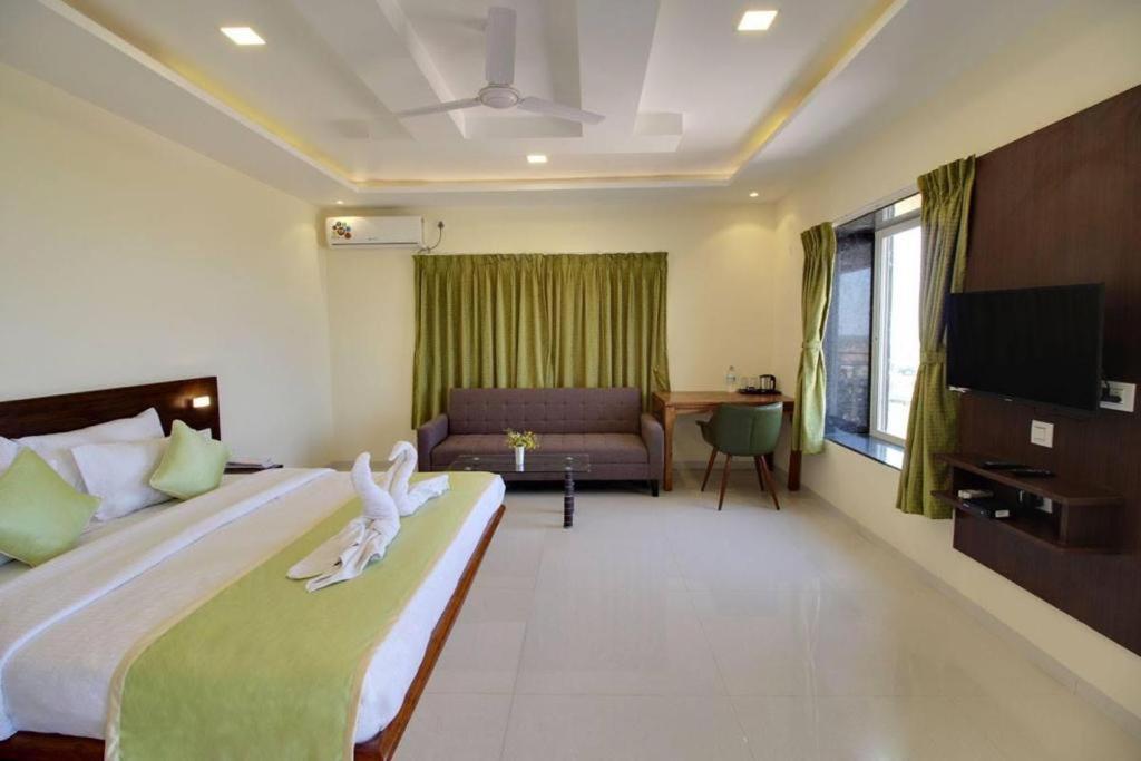Ivy Park * Panchgani