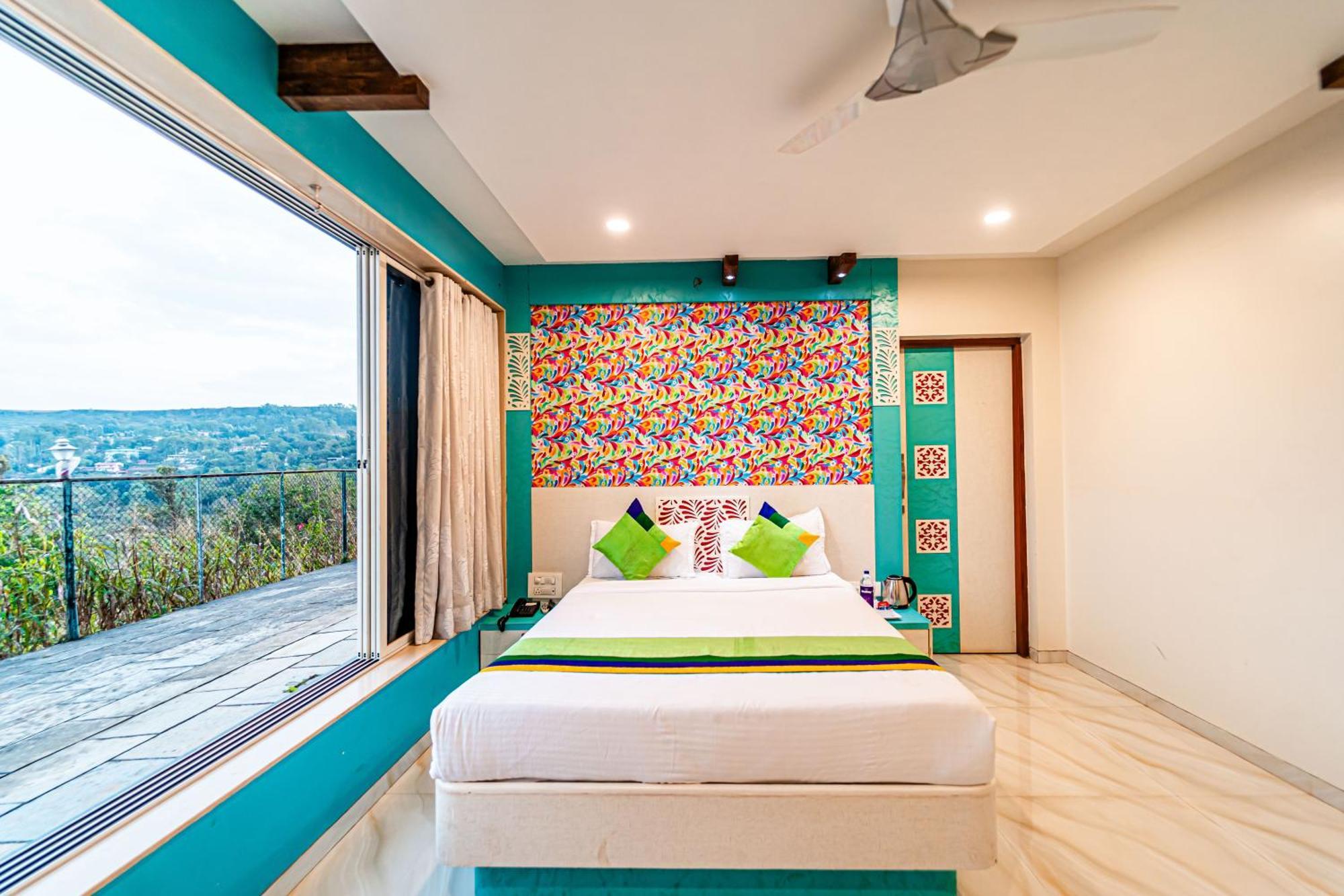 Hotel Treebo Raval With Valley View Panchgani