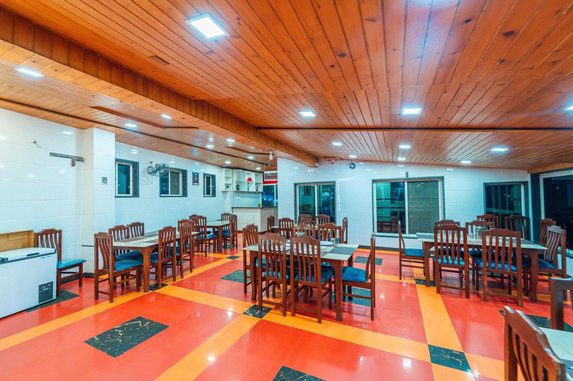 Treebo Raval With Valley View Hotel Panchgani