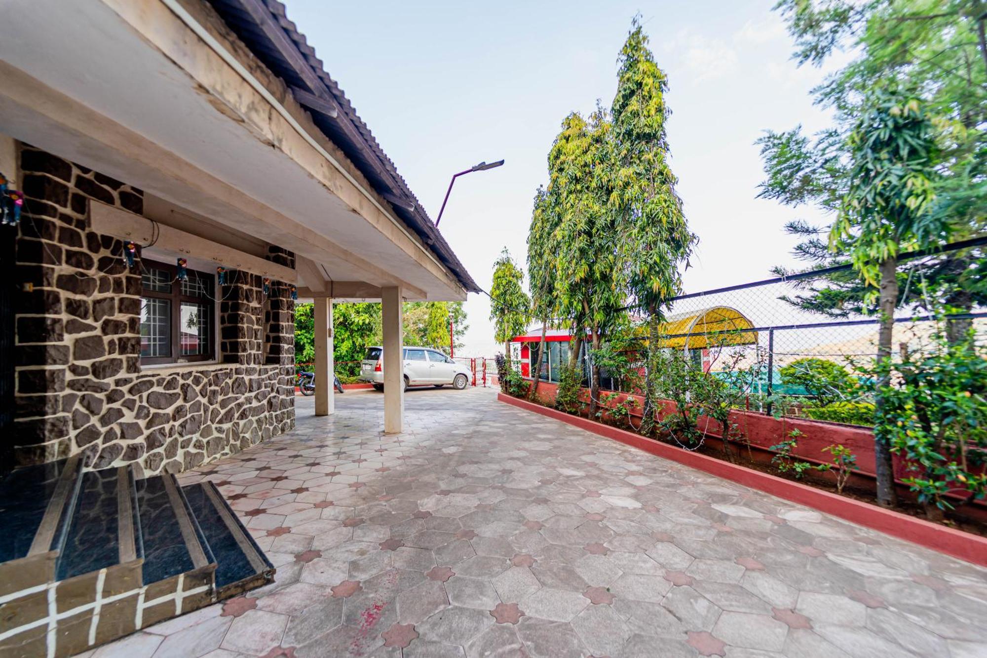 Hotel Treebo Raval With Valley View
