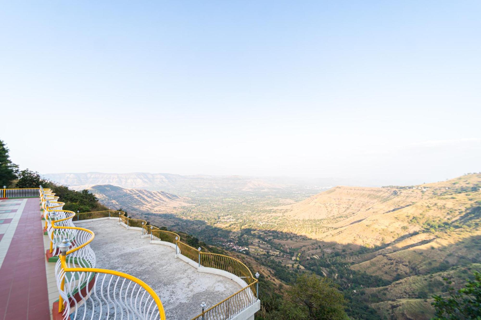 Hotel Treebo Raval With Valley View