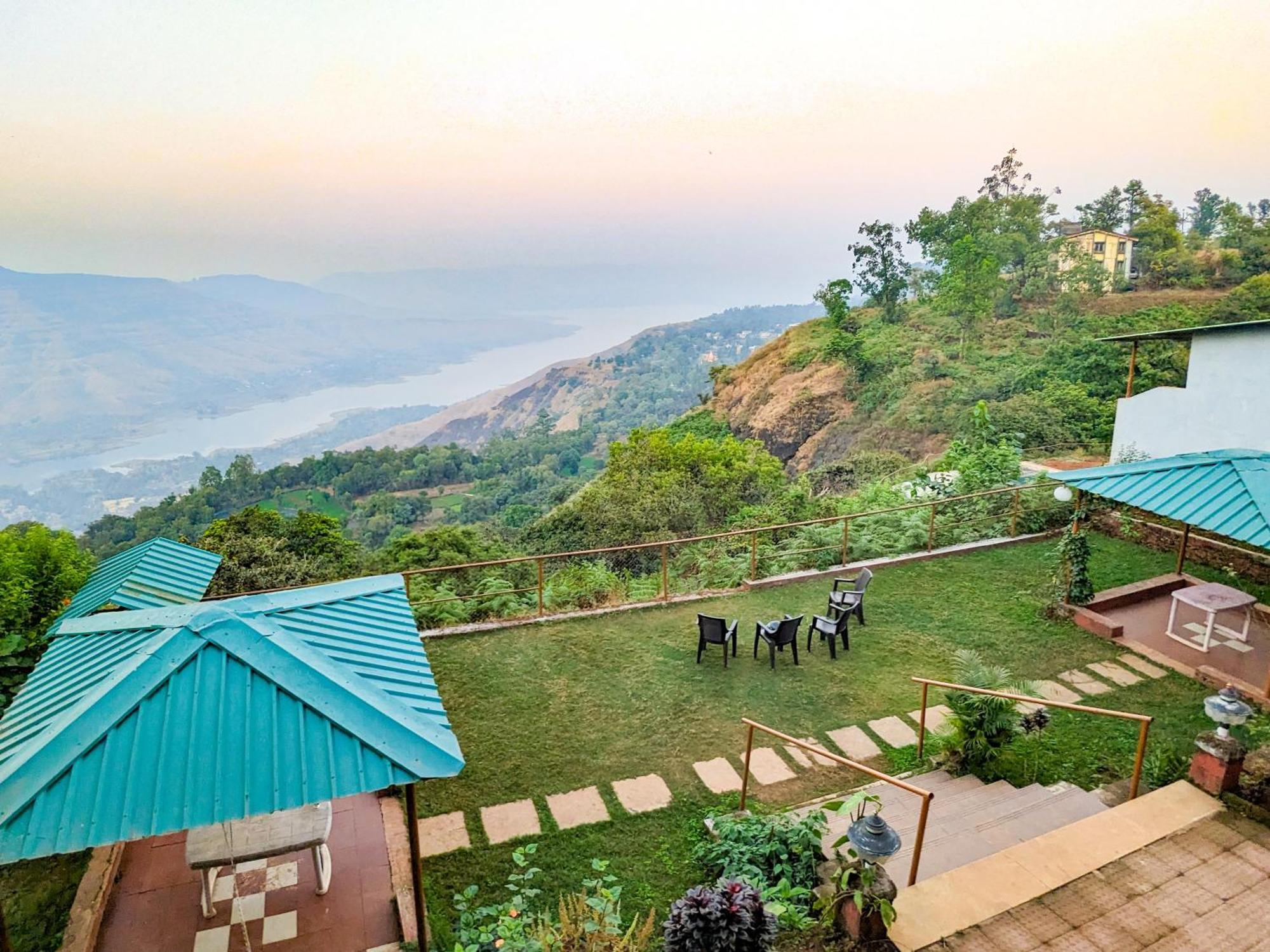 Hotel Valley View