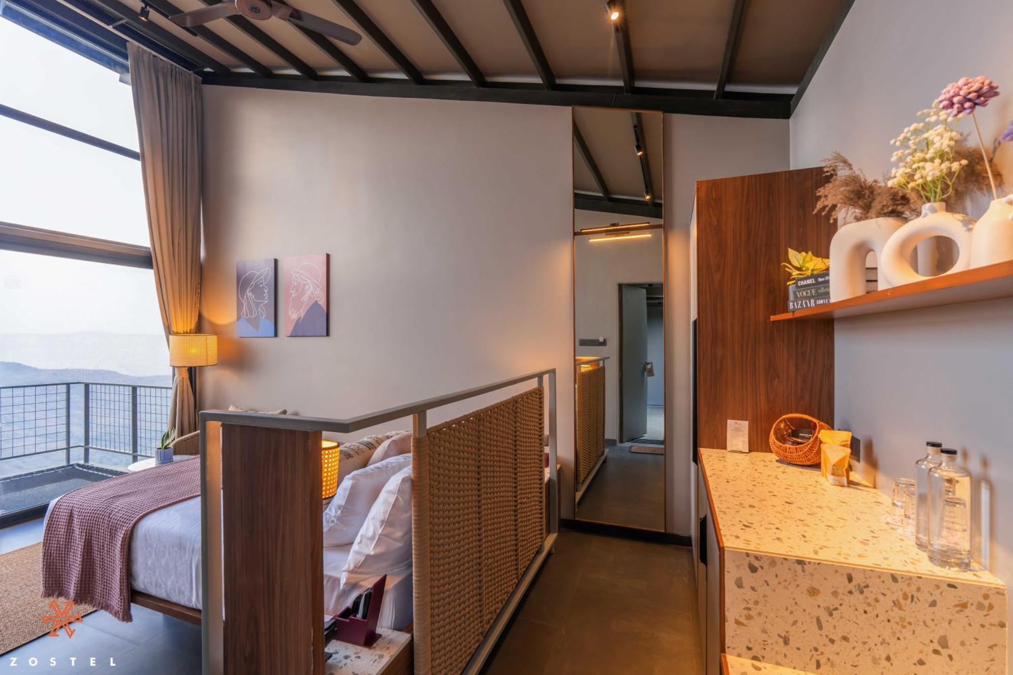 Hostel Zostel *