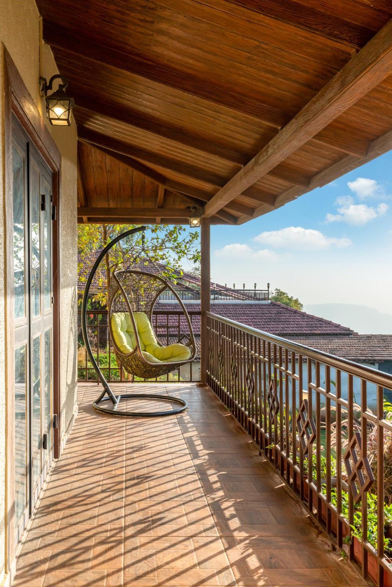 Courtyard By Hillstaytion,com Panchgani