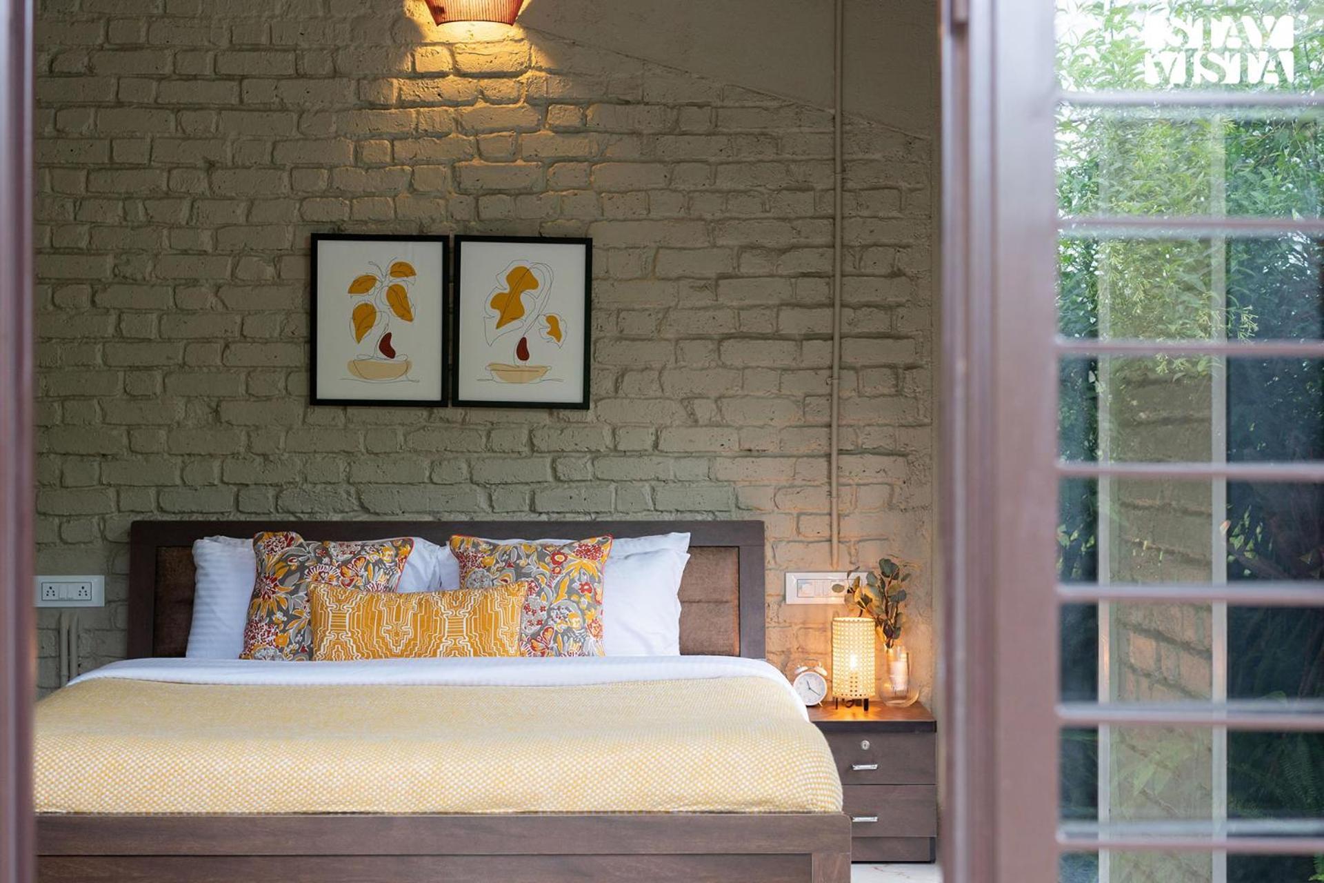 Villa Otonia By Stayvista With Indoor Swimming Pool, Modern Interiors & A Mix Of Indoor & Outdoor Games *