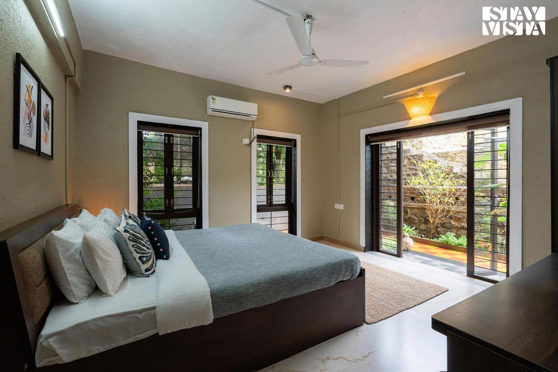 Otonia By Stayvista With Indoor Swimming Pool, Modern Interiors & A Mix Of Indoor & Outdoor Games * Panchgani