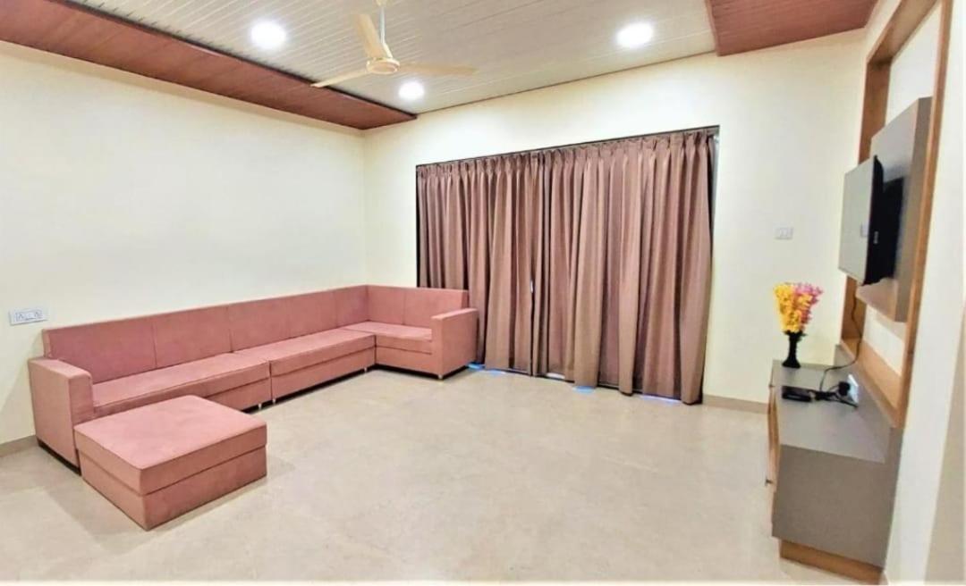 Vinayaka's Villa *