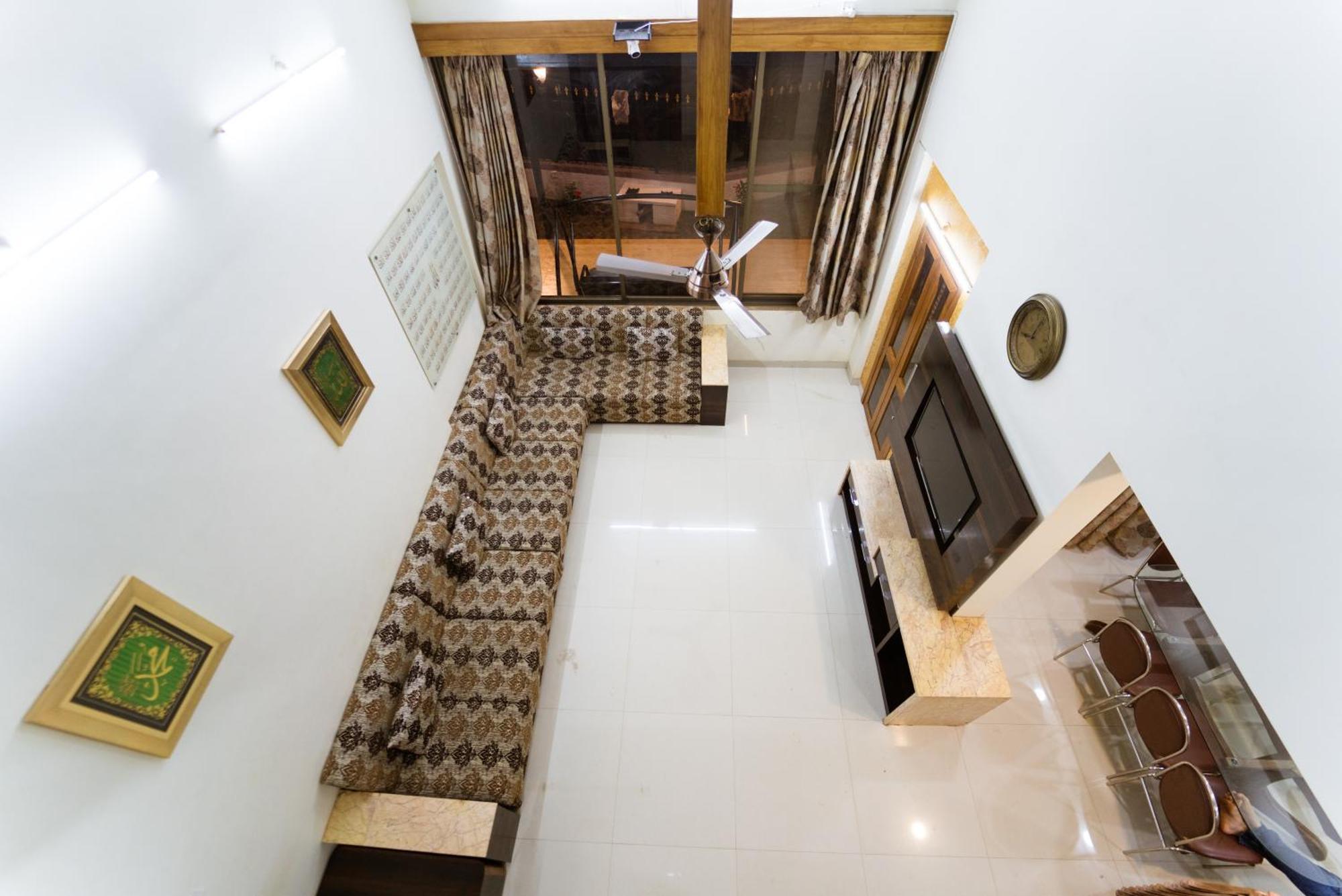 The Royal Villa *
