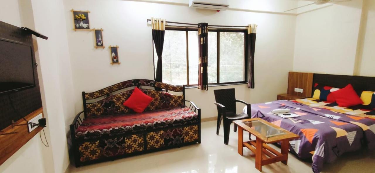 Lodge The Paramount Hotel, Mahabaleshwar