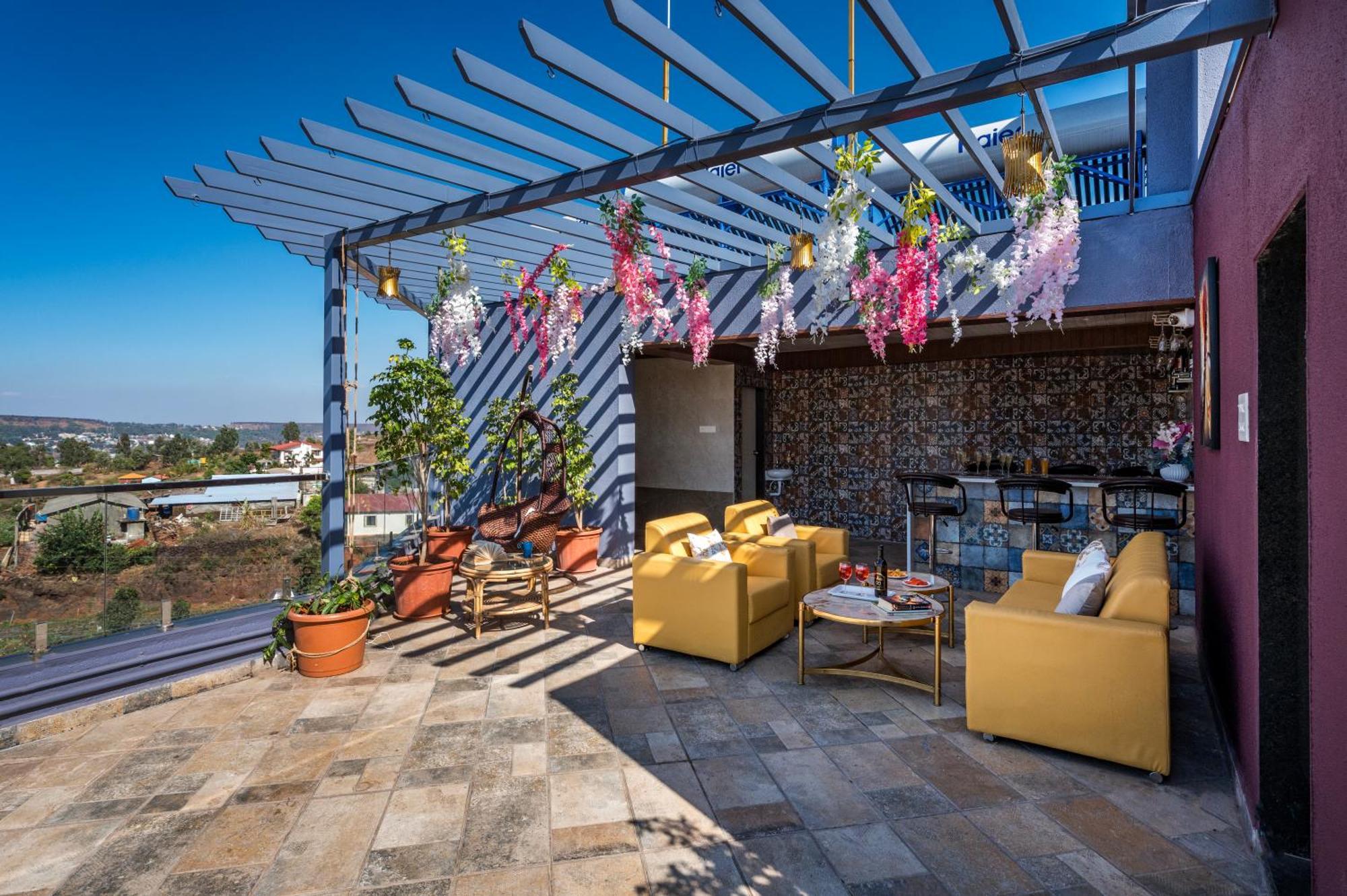Saffronstays Blueberry * Panchgani
