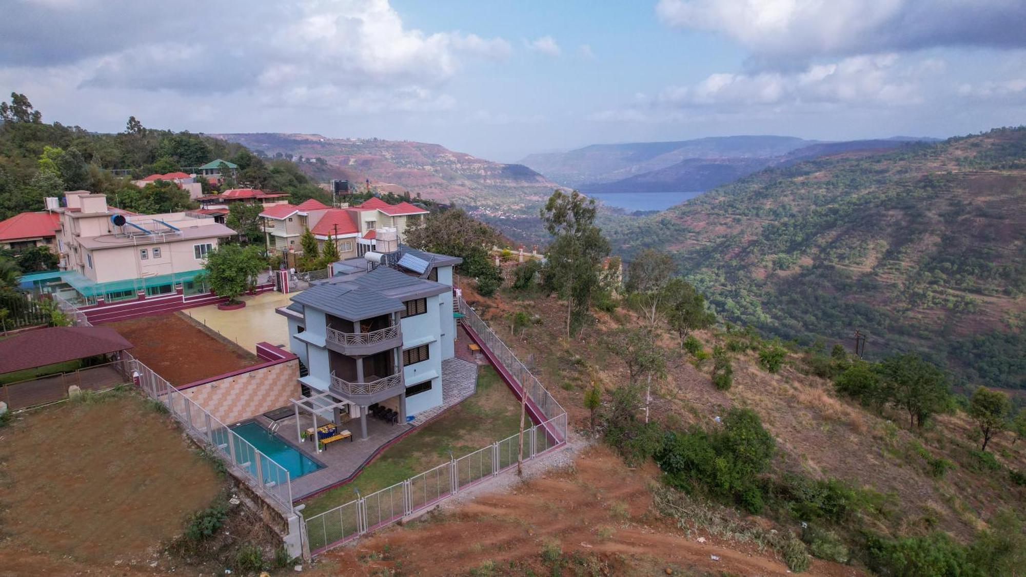 Magnum Villa