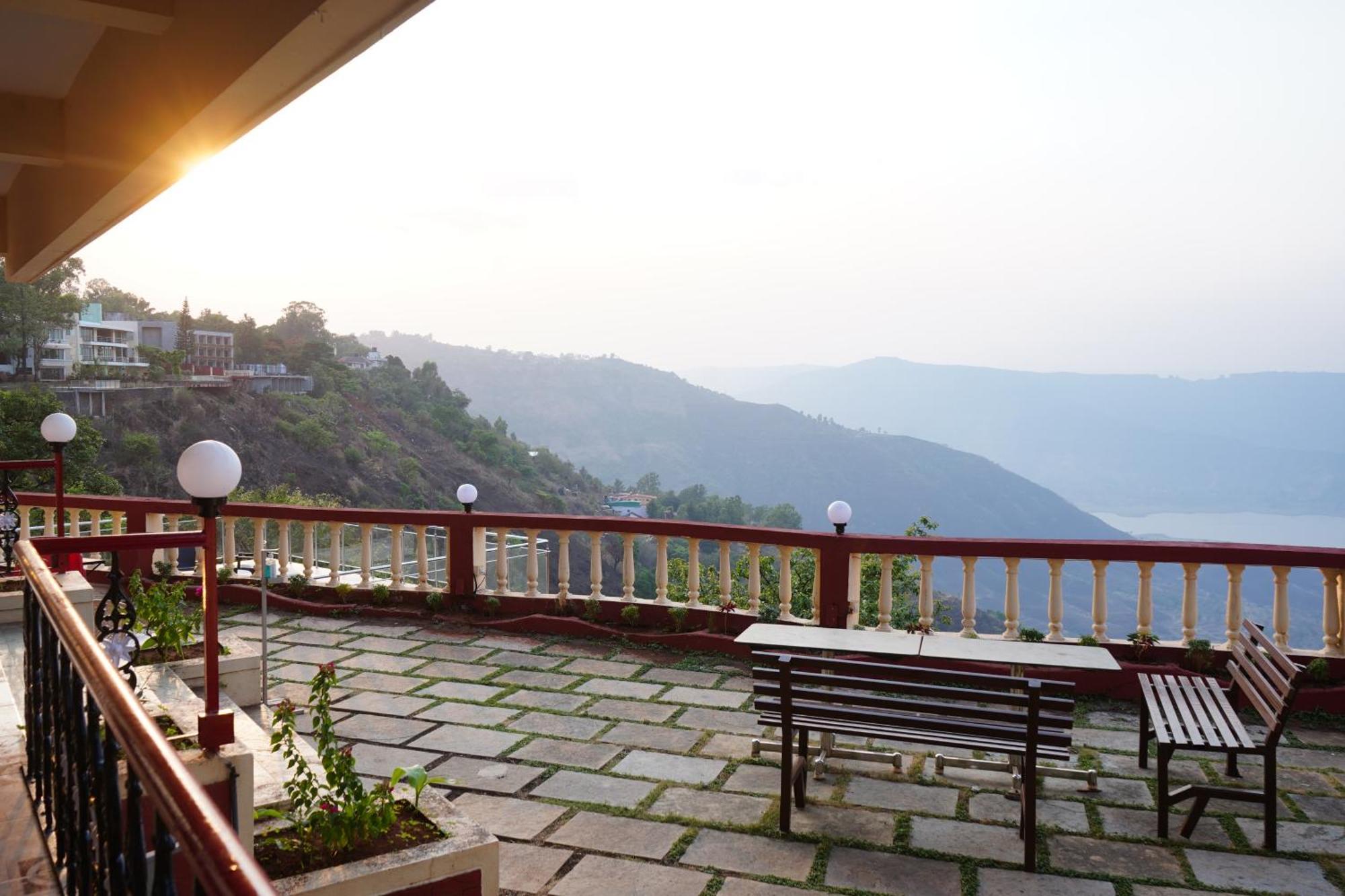 Sharayu Holidays Valley View Panchgani