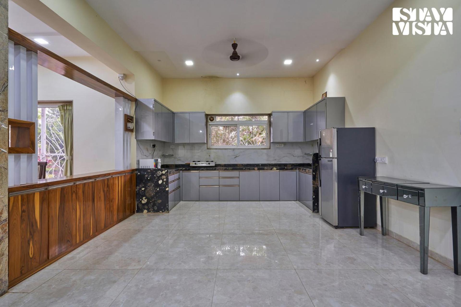 Stayvista's Tableland Vista - Hill-view Haven With Jacuzzi & Terrace