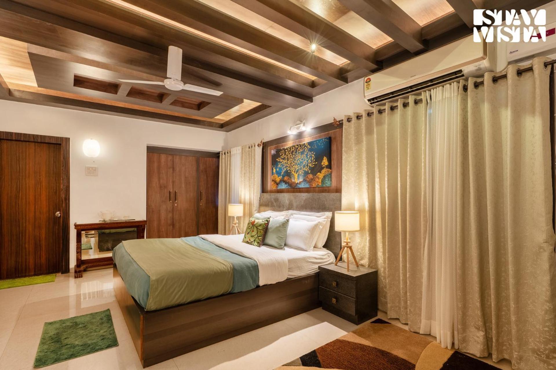 Stayvista's Grace & Light - Hill-view With Outdoor Pool, Terrace & Games Villa Panchgani