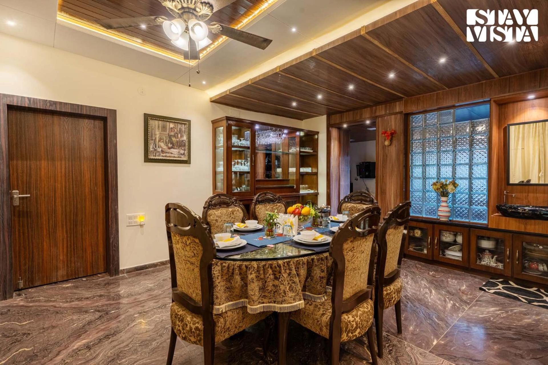 Villa Stayvista's Grace & Light - Hill-view With Outdoor Pool, Terrace & Games Panchgani