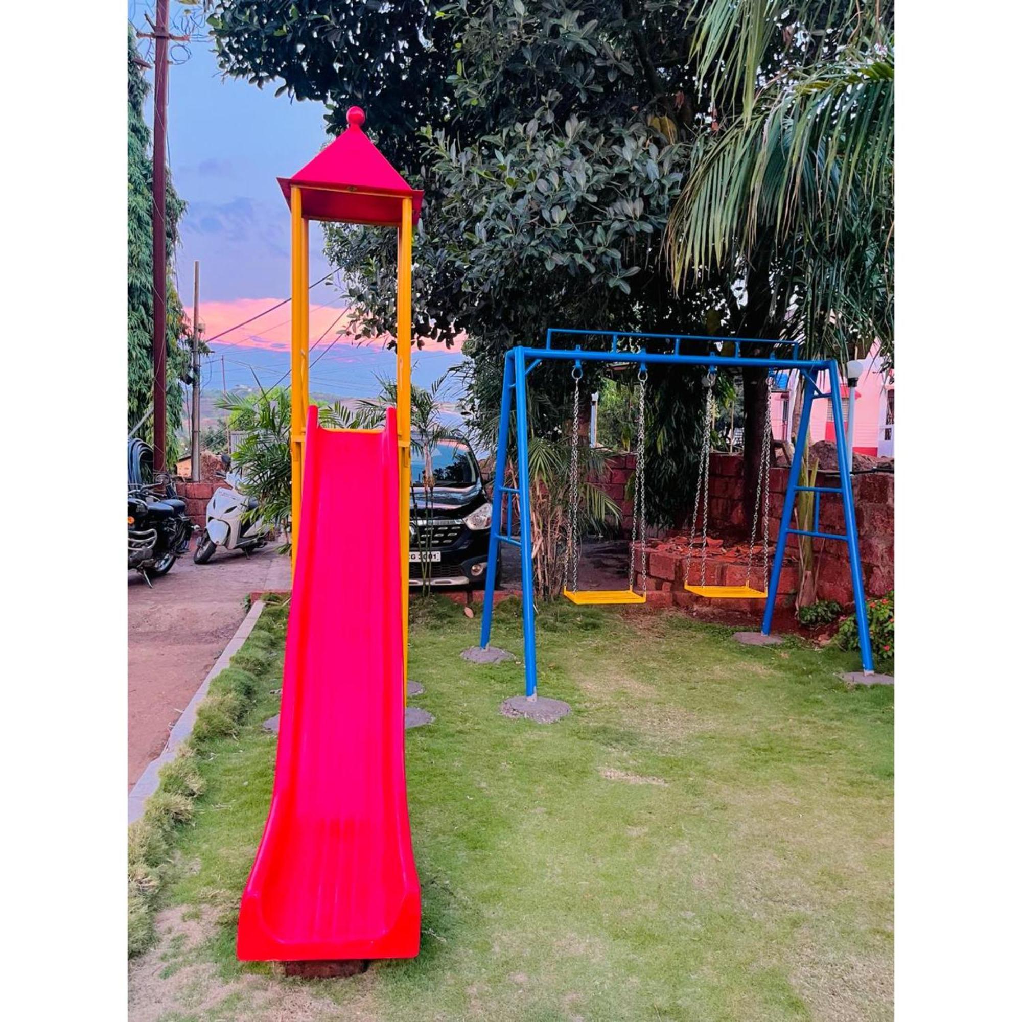 Hotel Strawberry County Panchgani