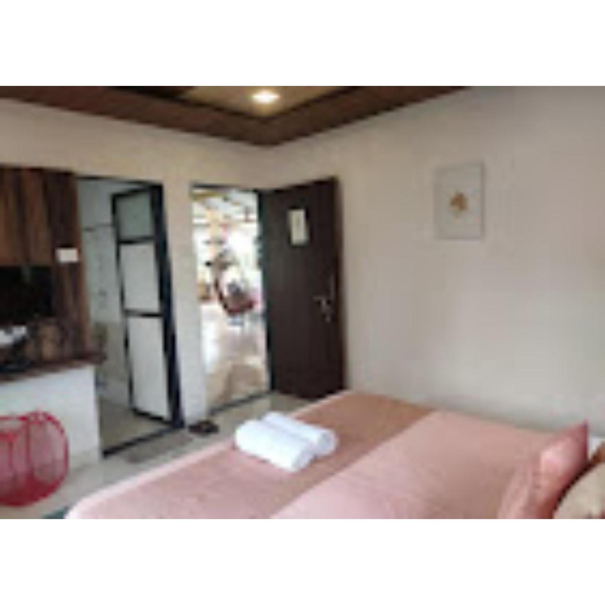 Hotel Strawberry County Panchgani
