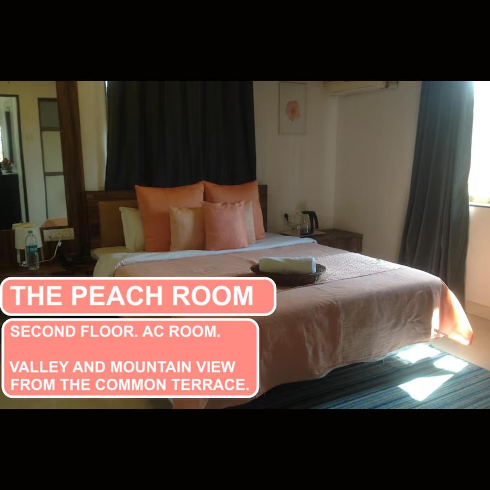 Strawberry County Hotel 3*