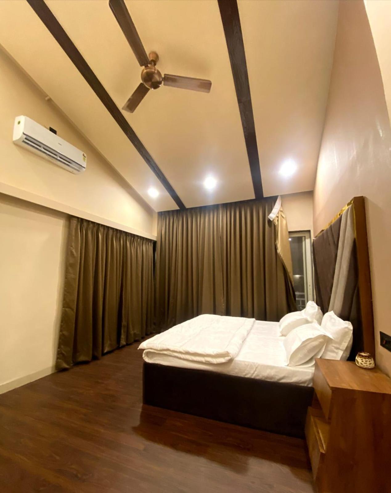 Mirage Luxurious Valley View With Huge Lawn Area Villa *
