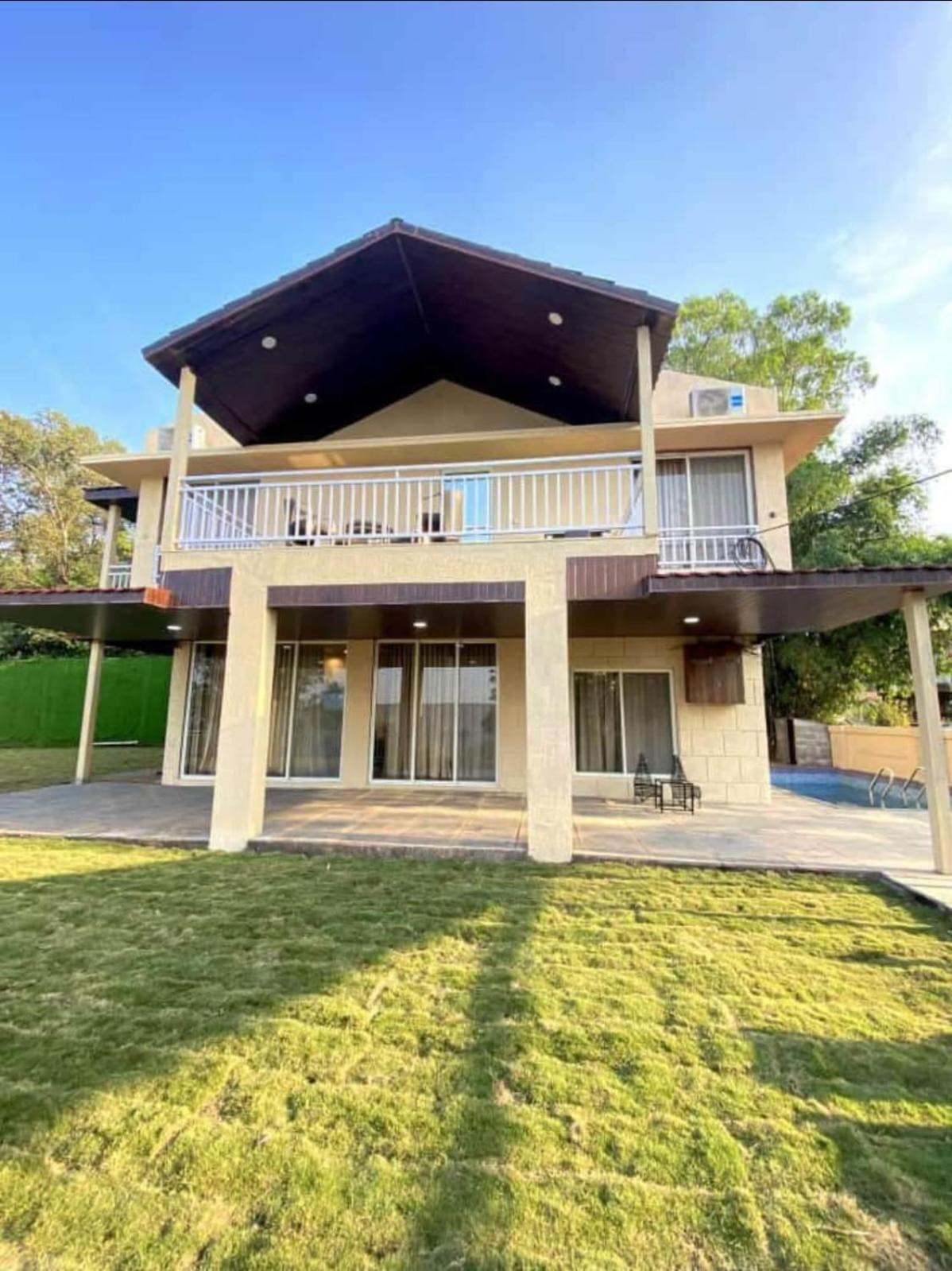 Villa Mirage Luxurious Valley View With Huge Lawn Area Panchgani