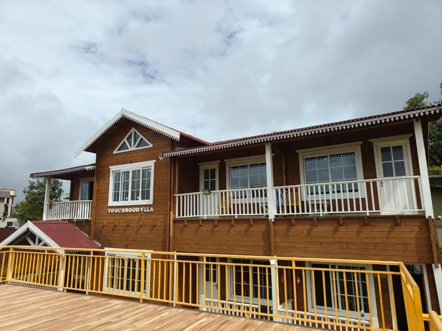 Villa Touchwood Villa, *