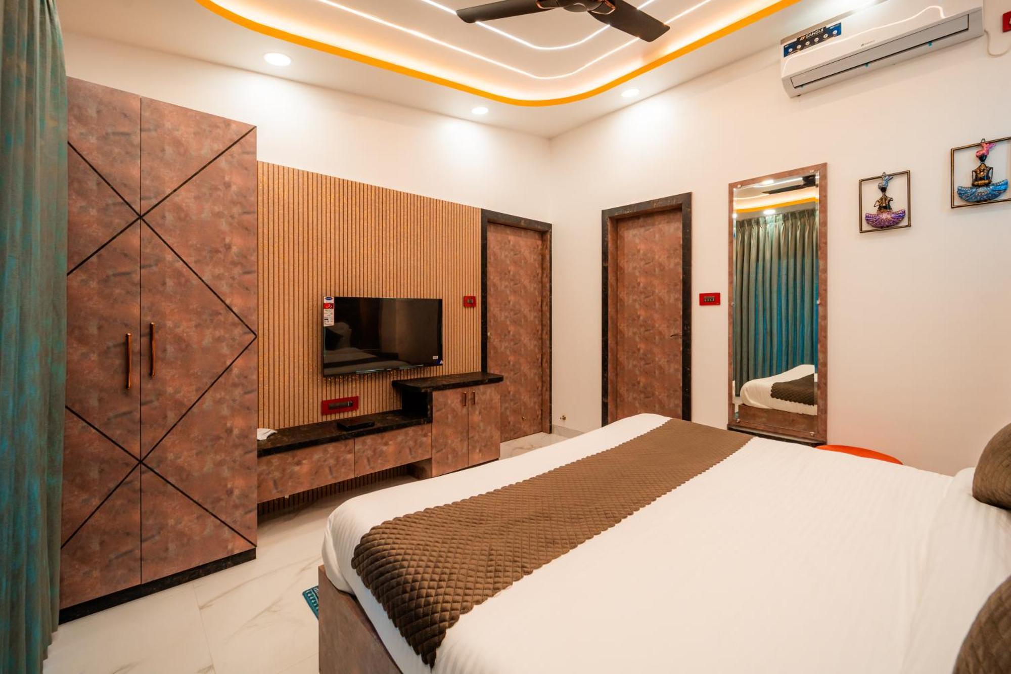 Ghatjai Mansion 1 *