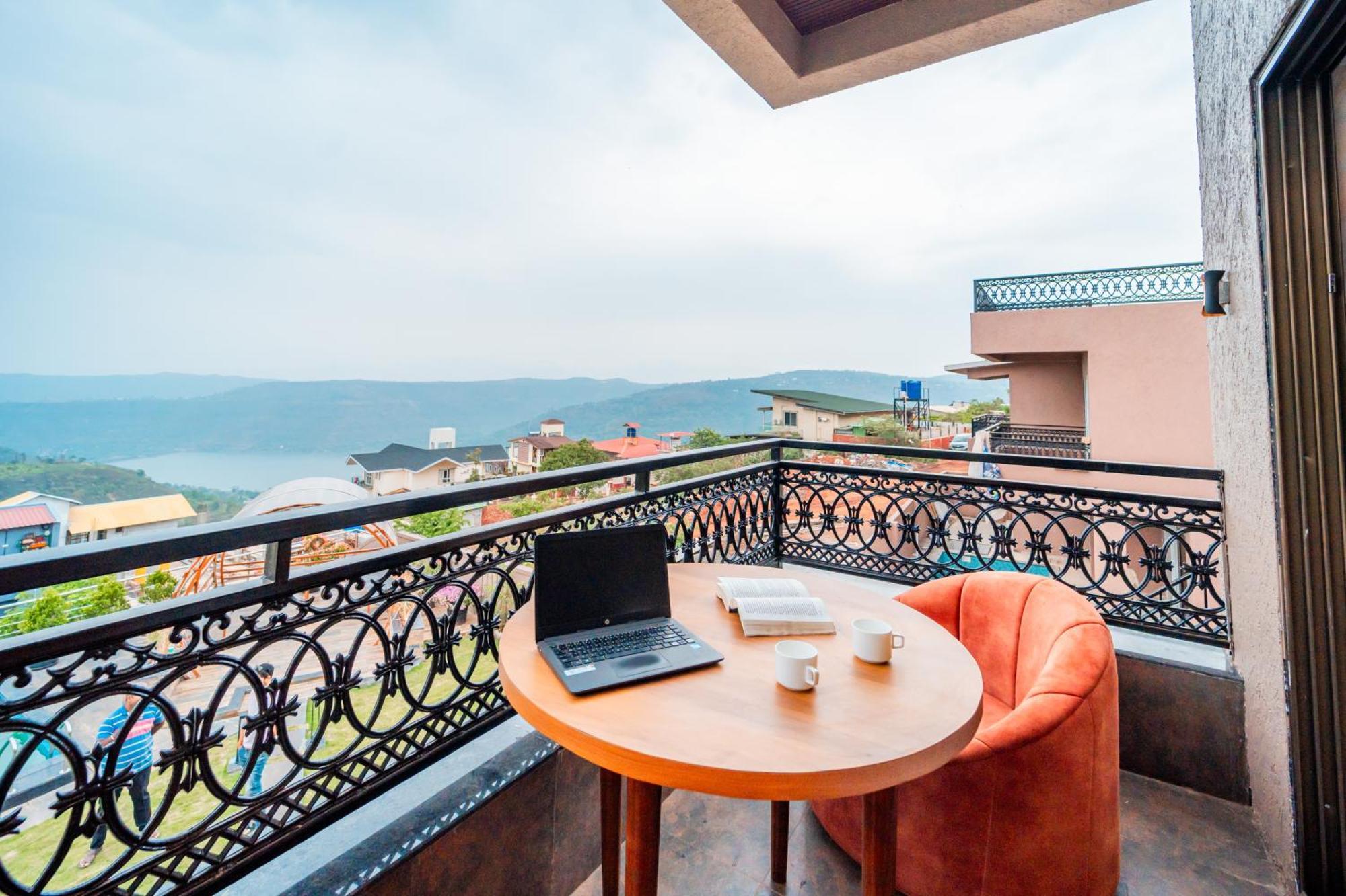 Ghatjai Mansion 1 *