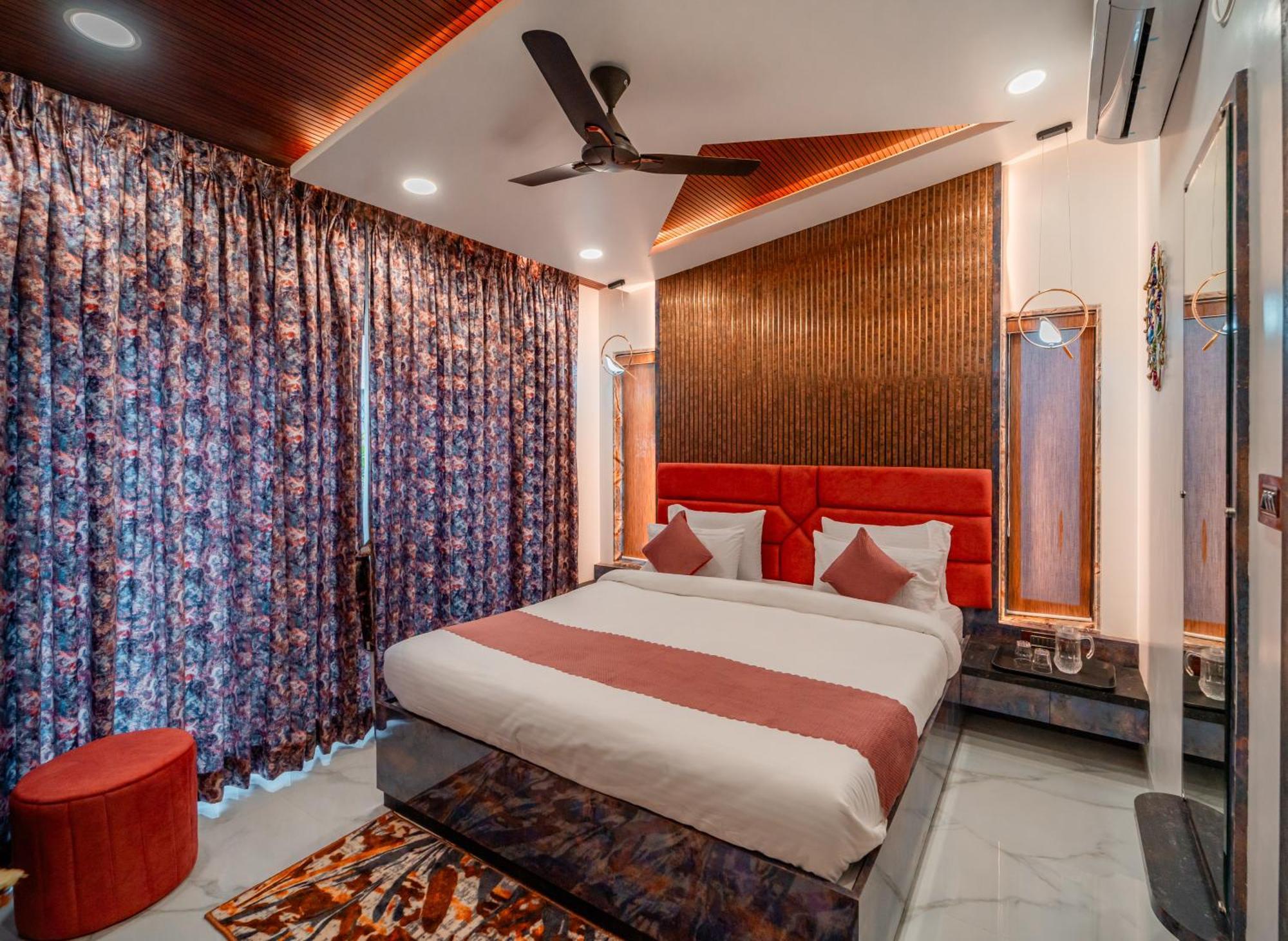 Ghatjai Mansion2 Villa *
