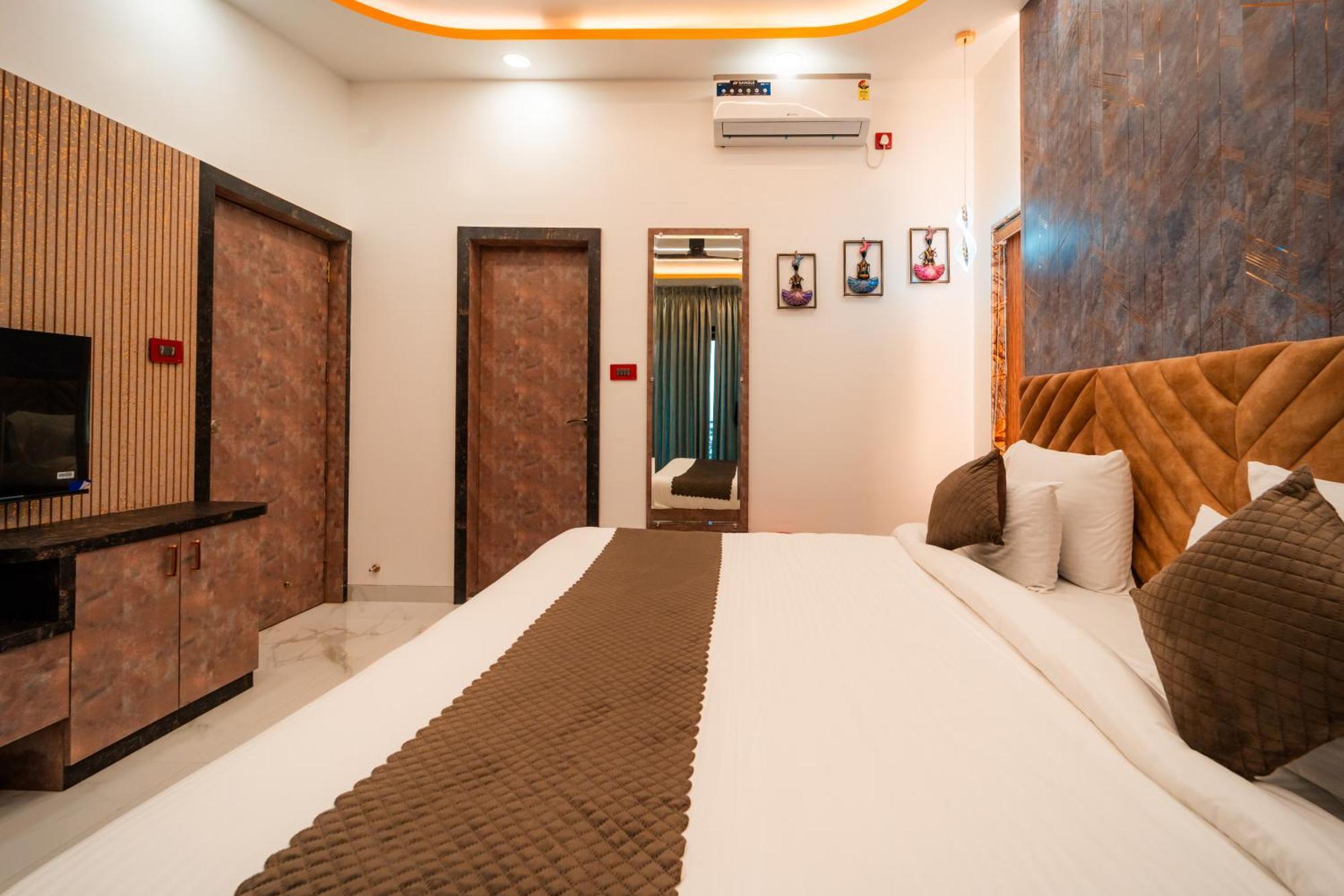 Ghatjai Mansion2