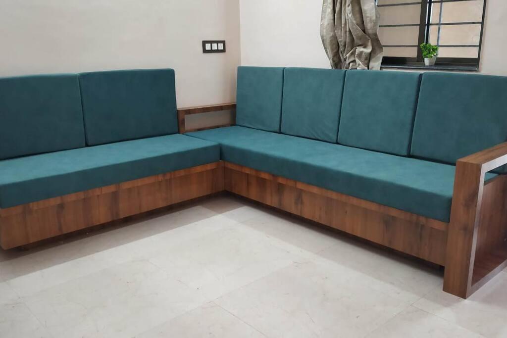 2 Bhk Hilltop Haven *