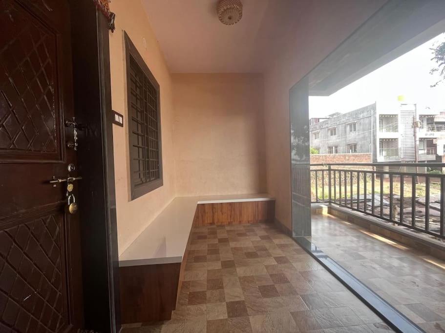 2 Bhk Hilltop Haven Apartment *