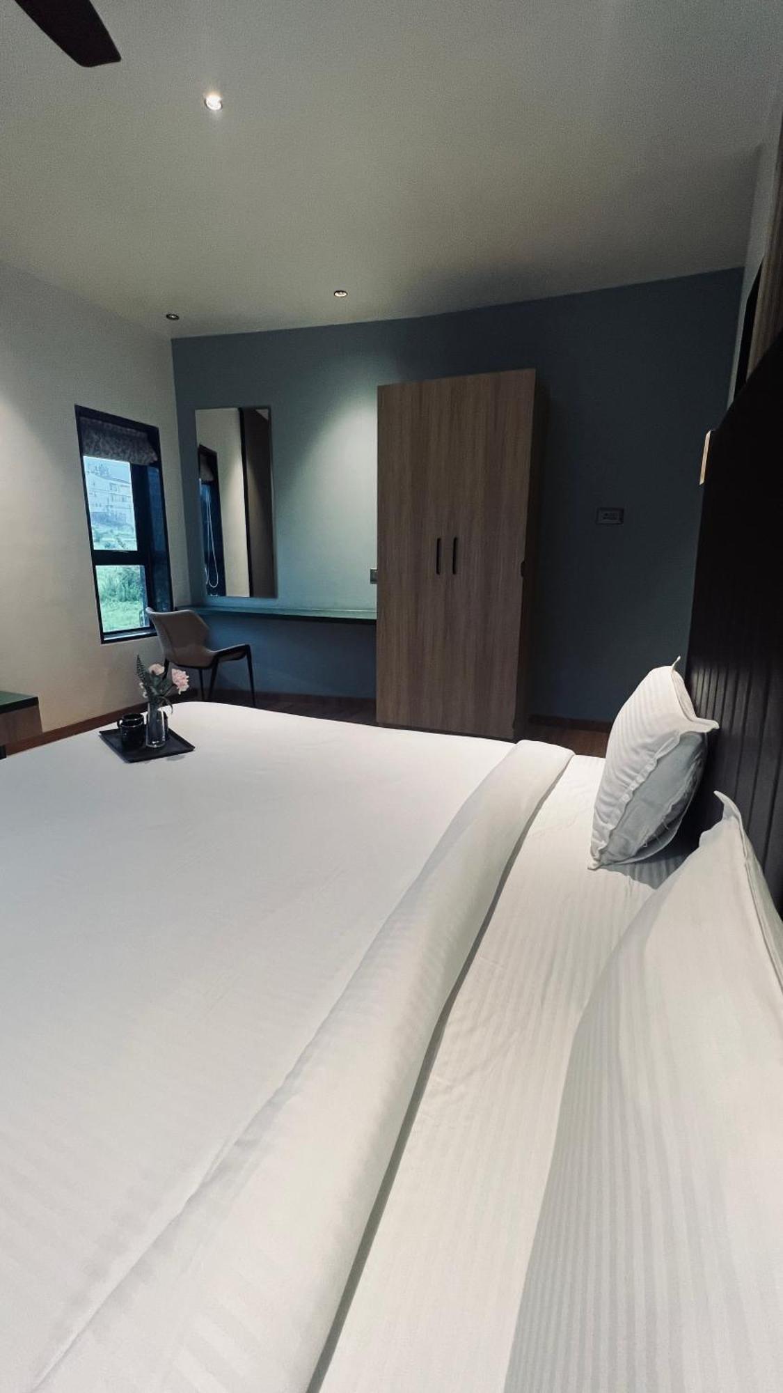 Jumbo Serene Hotel