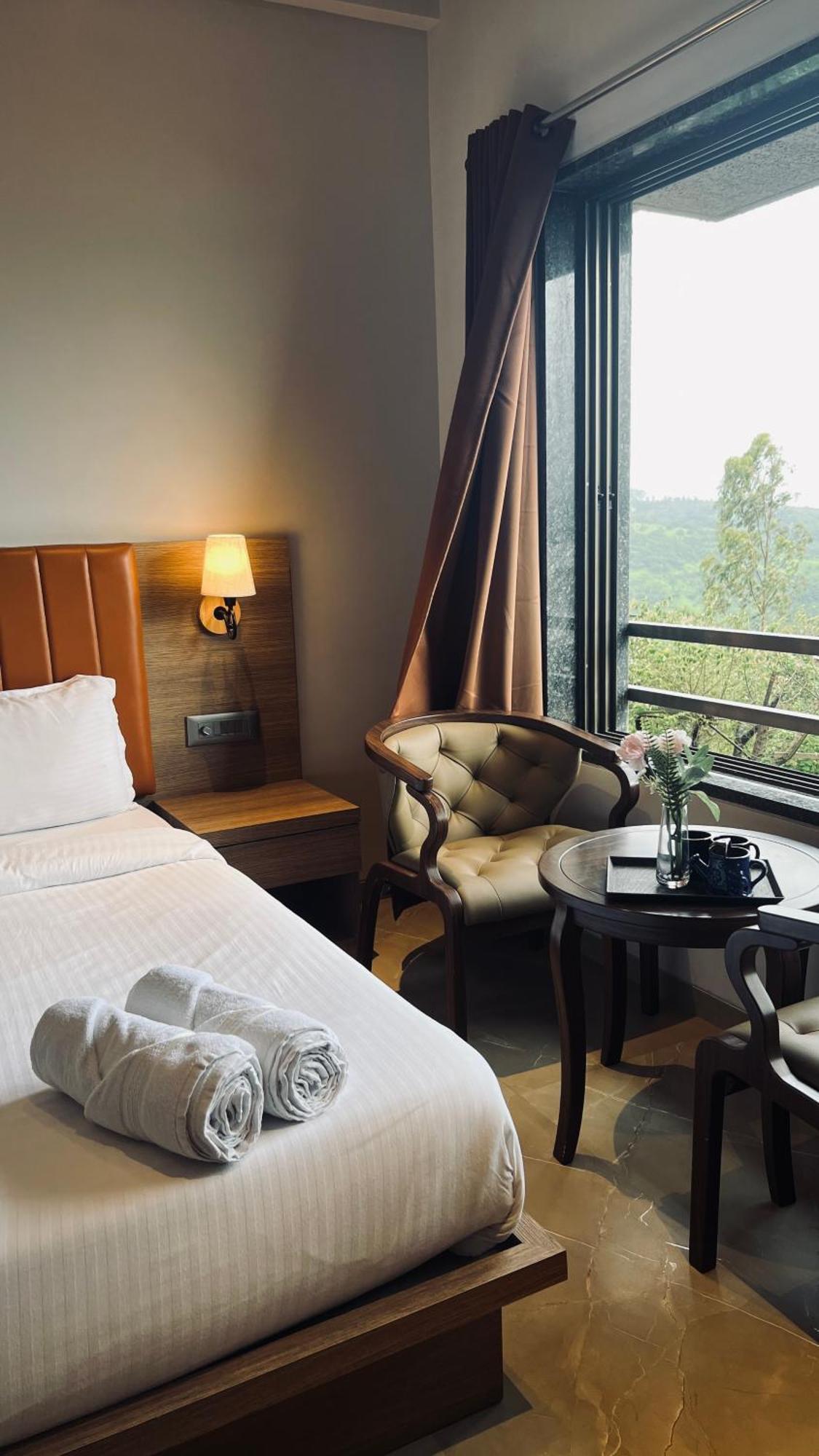 Jumbo Serene Hotel 3*