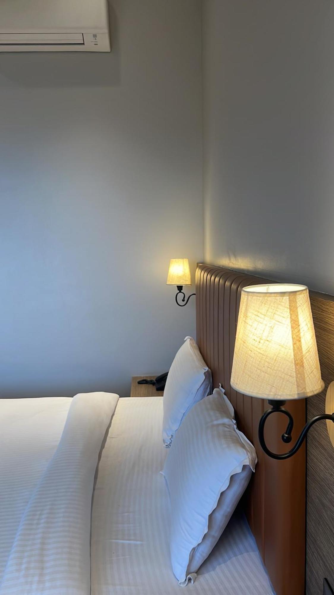 Jumbo Serene Hotel