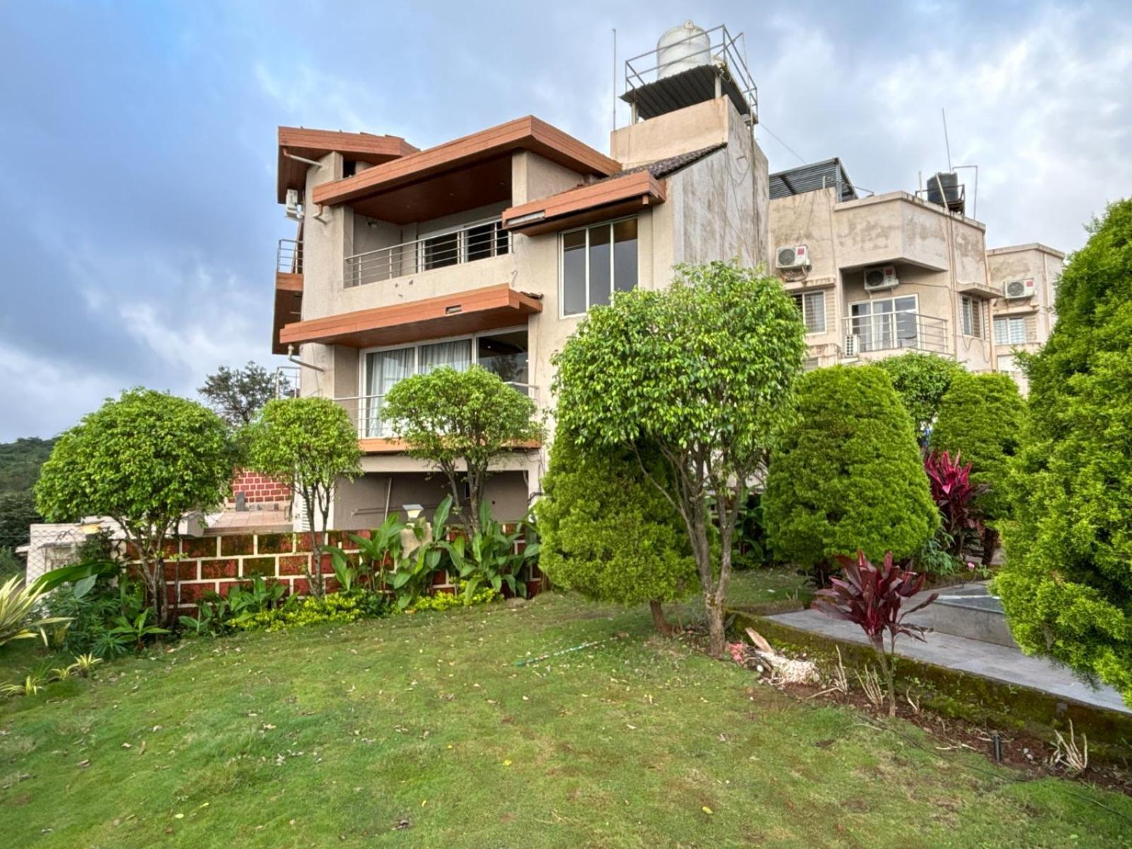 Hillview By 29 3*