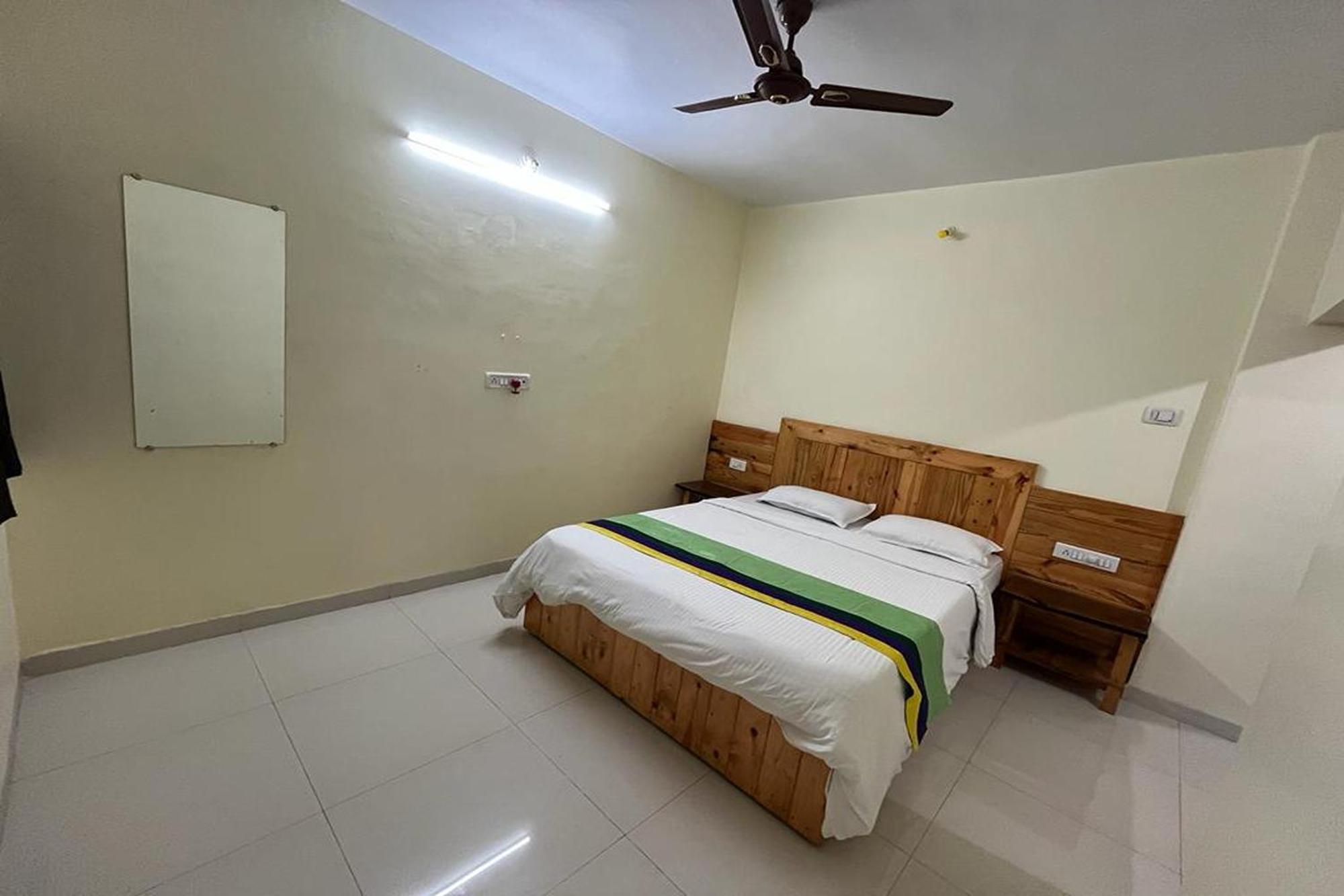 Savitri Villa