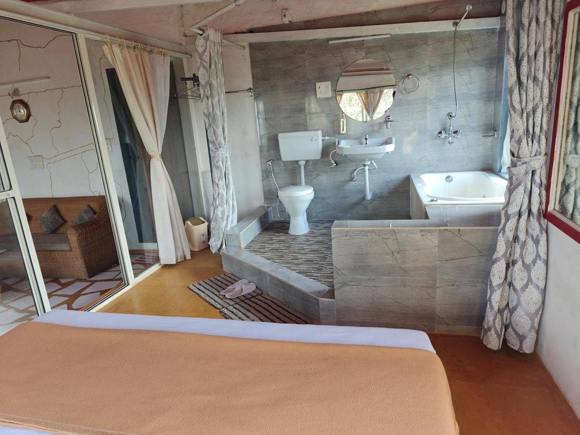 Tabletop Boutique Resort Homestay Panchgani