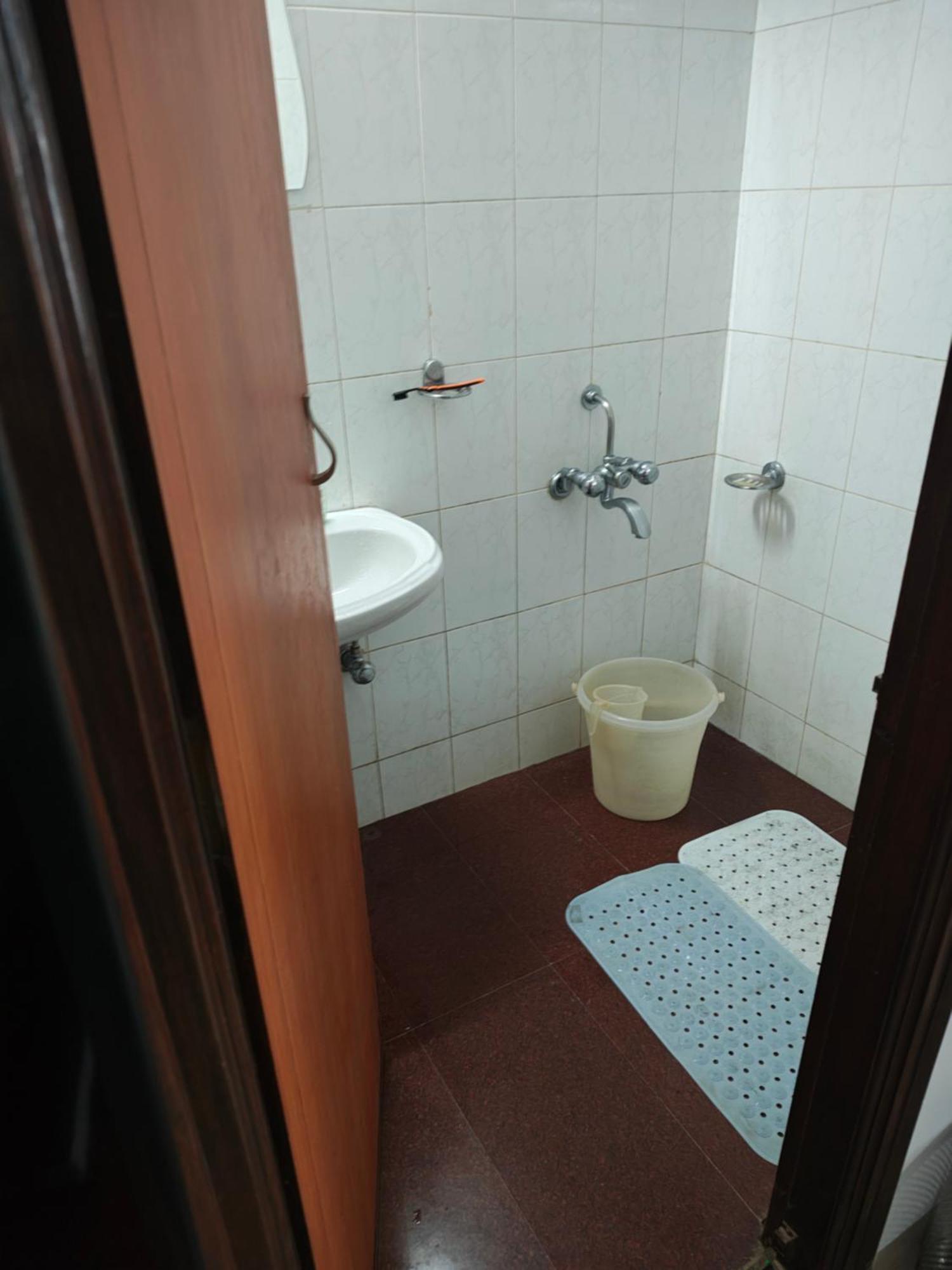 Homestay Baba's Estate