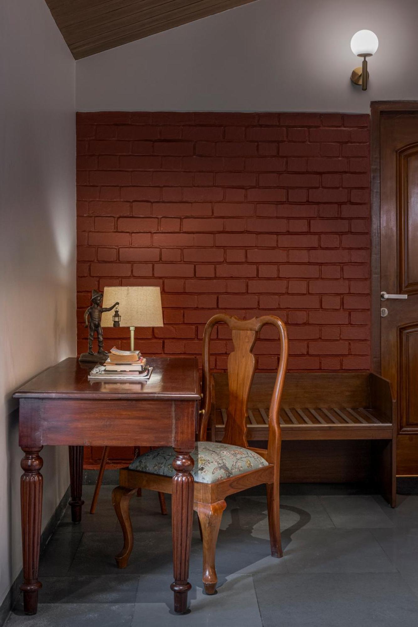 Saffronstays Red Brick House, - Rustic With Huge Lawn And Terrace Villa Panchgani