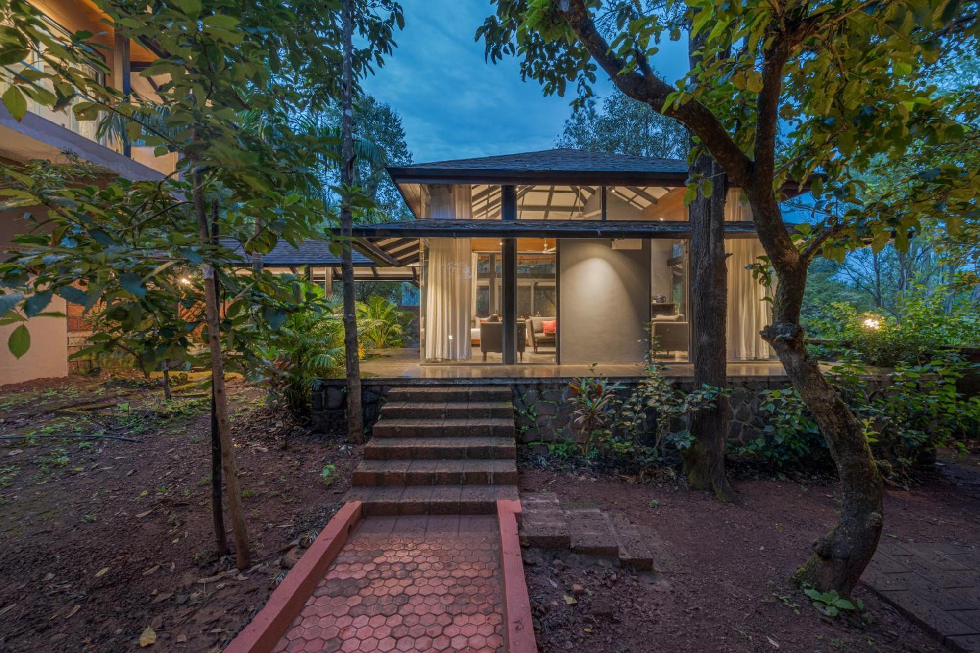 Saffronstays The Glasshouse, - Beautiful Glass For Couples