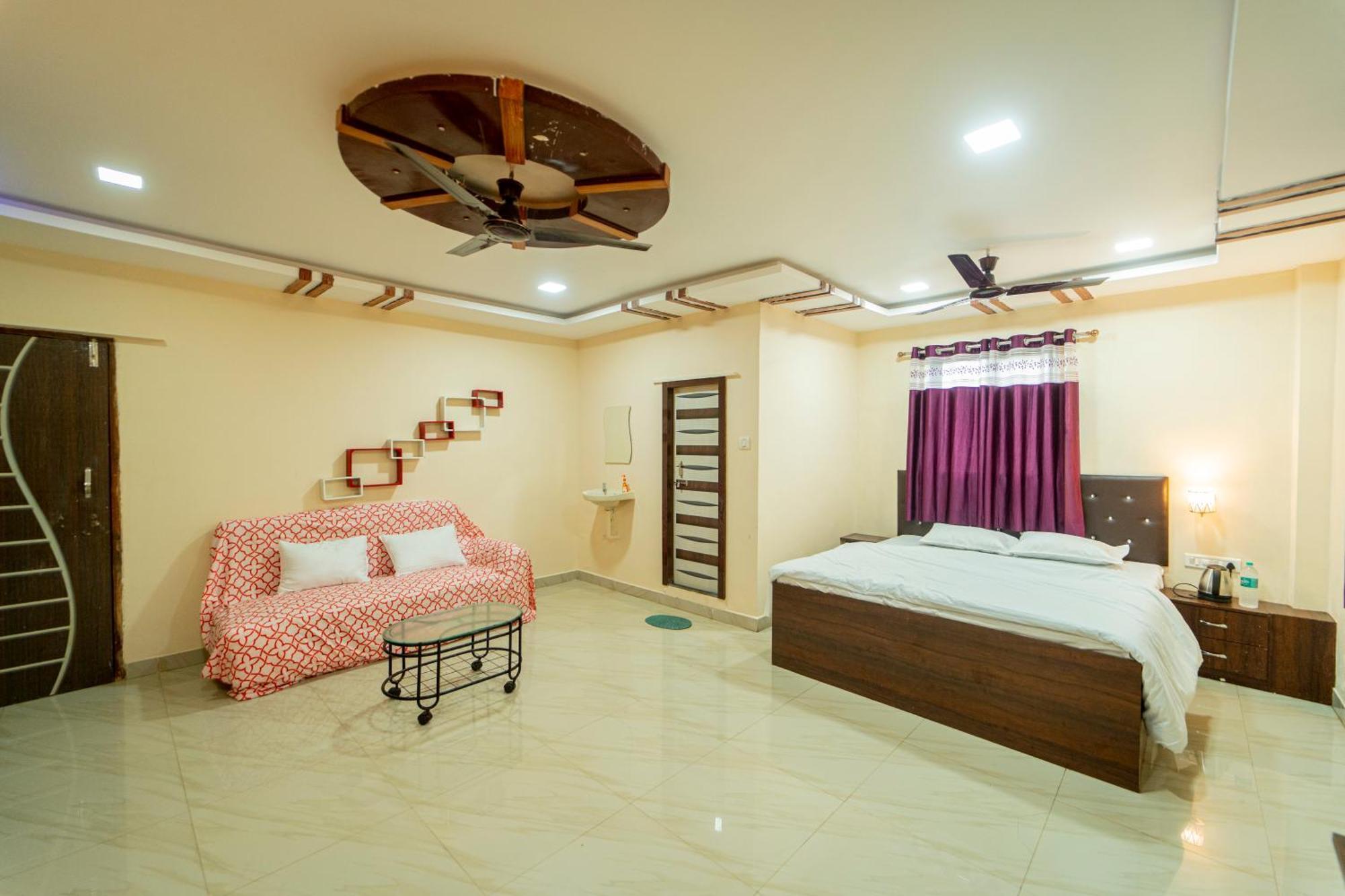 X Western Hills Panchagani Bed & Breakfast