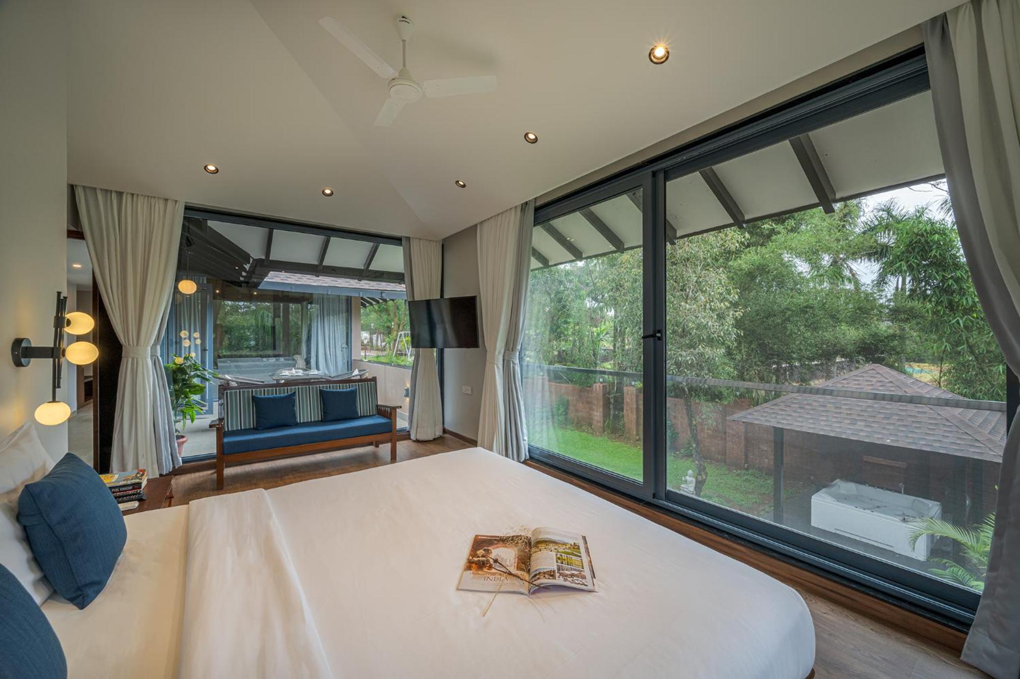 Saffronstays The Glass Grove Villa
