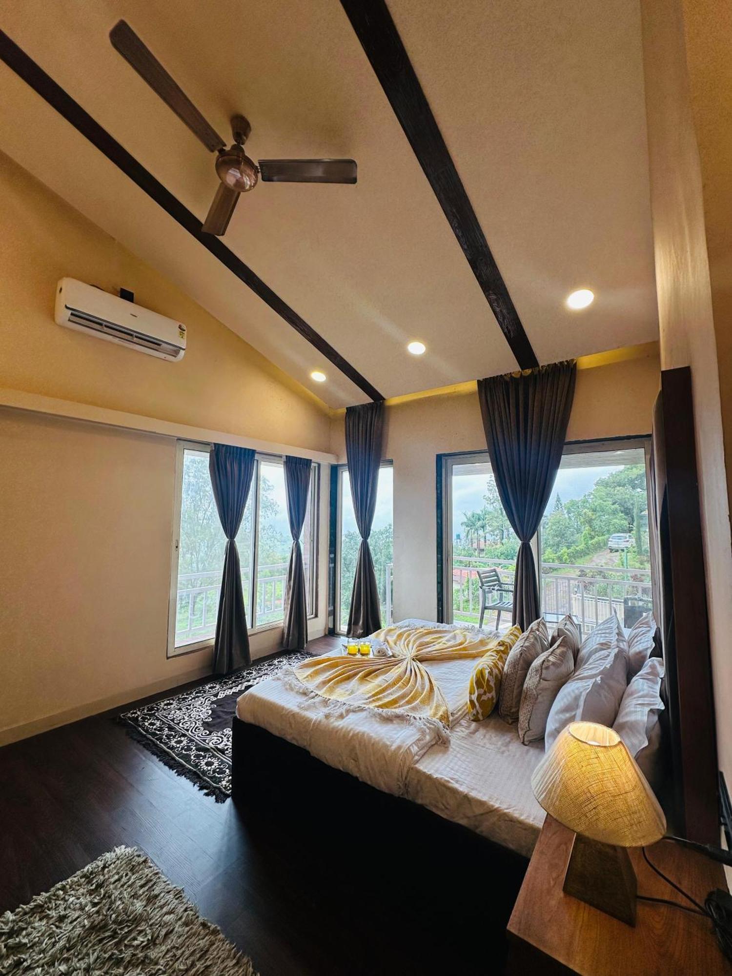 Lifeline Villas - Mirage Valley View Luxurious Villa With Table Land View Villa