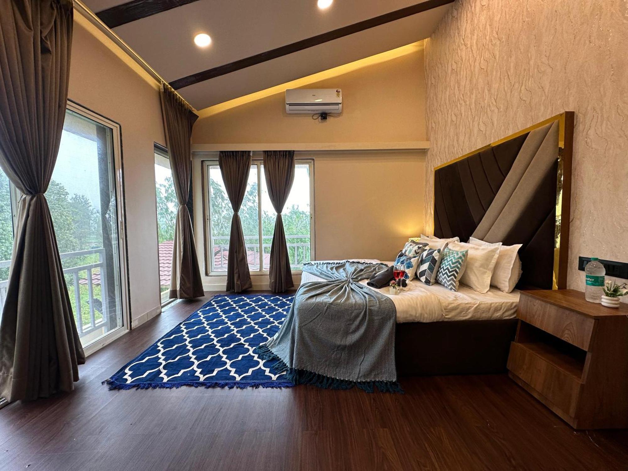 Lifeline Villas - Mirage Valley View Luxurious Villa With Table Land View Villa *