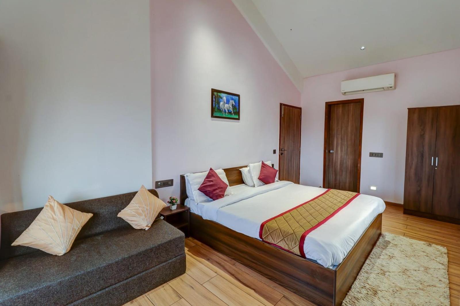 Hidden Paradise Hotel *